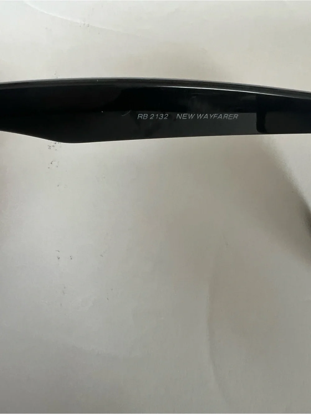 Ray Ban New Wayfarer RB 2132